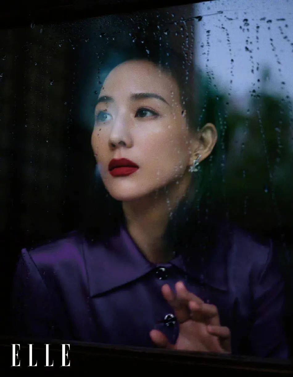 ̨���һ������Ů�ž������������ѩ����ò���޶���